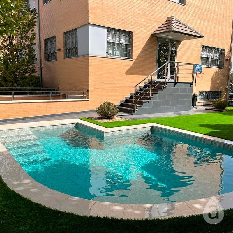 Cosntrucción de piscinas de obra Cosntrucción de piscinas de obra